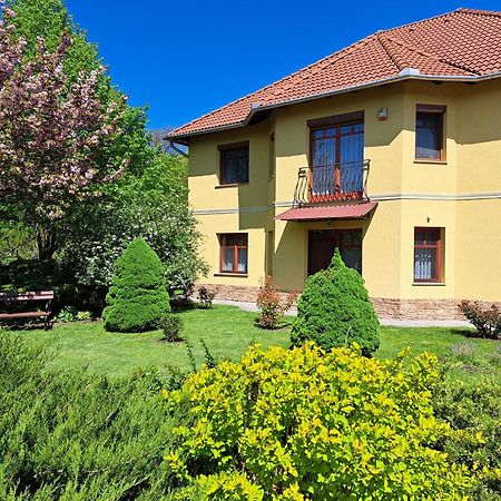 Voelgy Apartman Eger Exterior foto