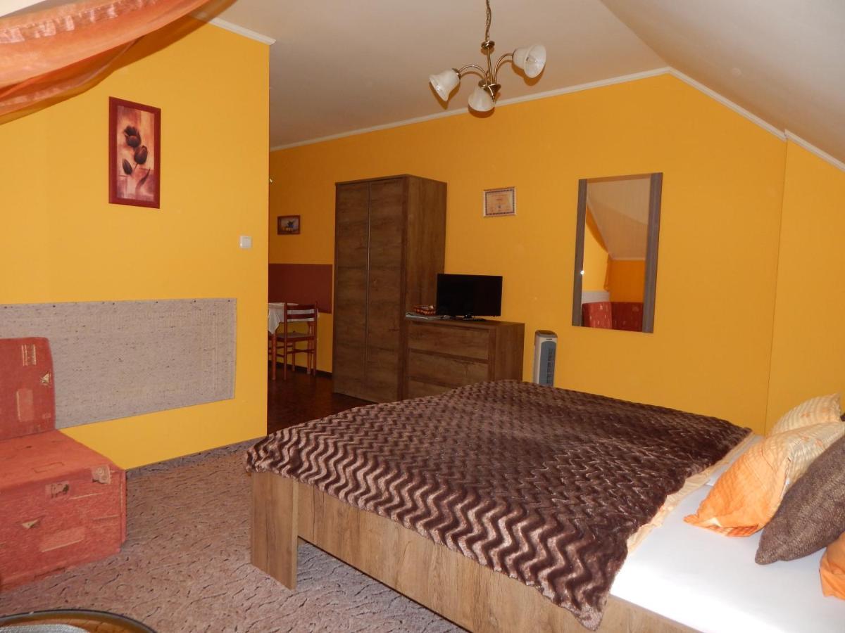 Voelgy Apartman Eger Exterior foto