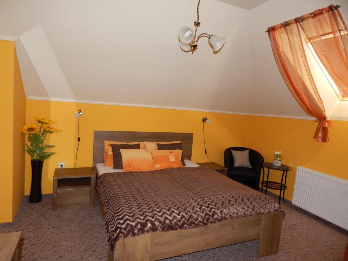 Voelgy Apartman Eger Exterior foto