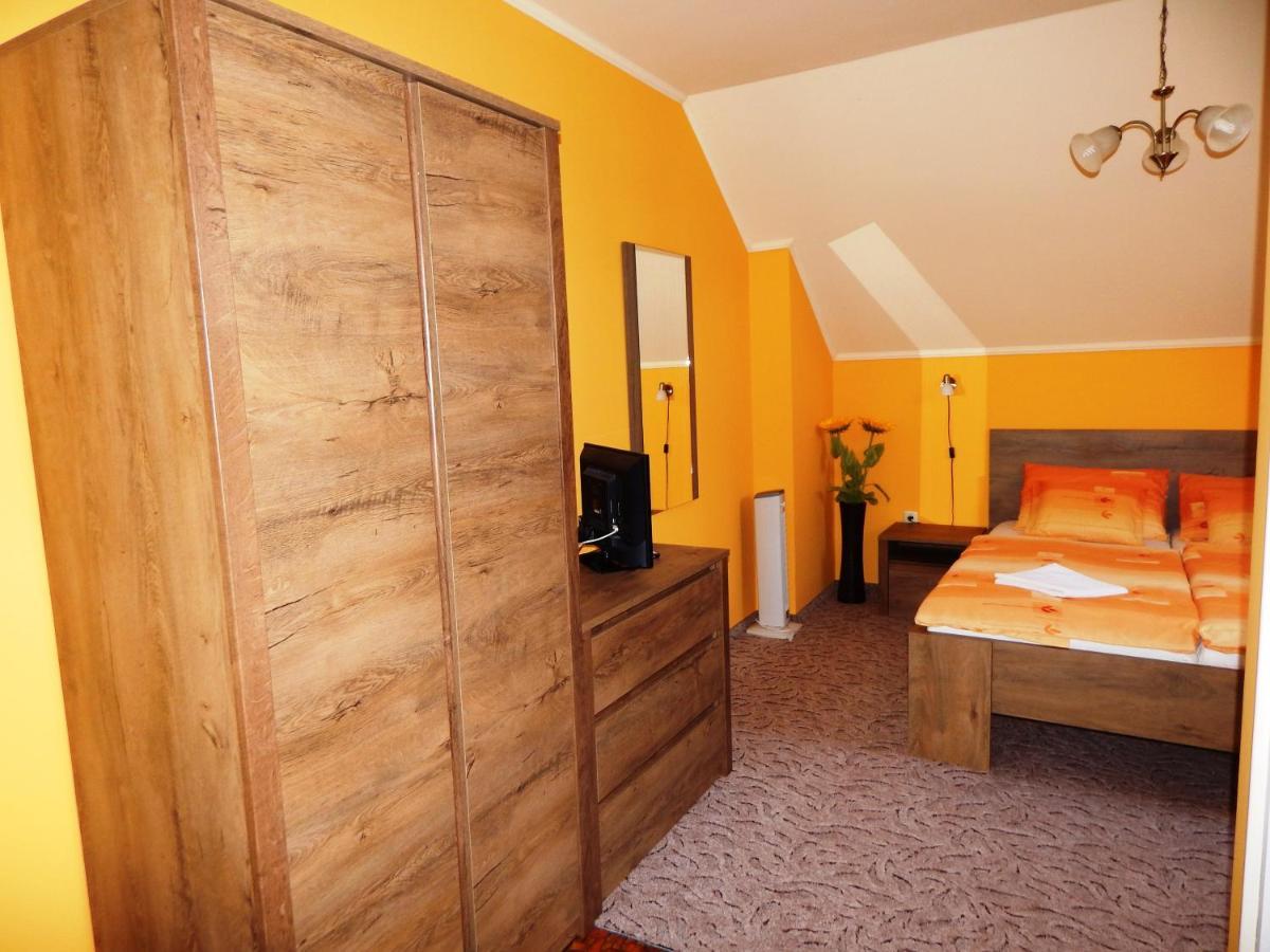 Voelgy Apartman Eger Exterior foto